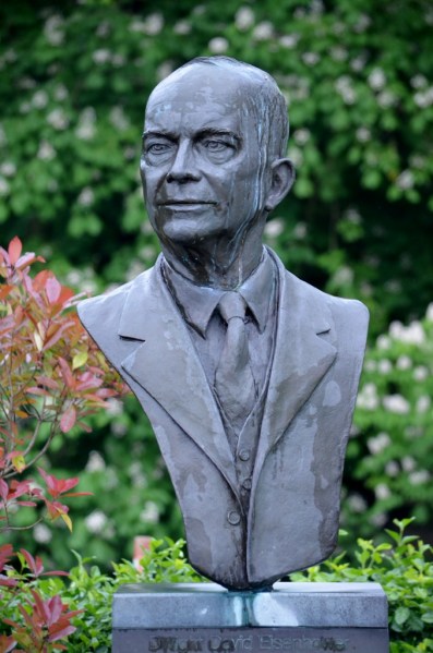 KMA Dwight D. Eisenhower b (678x1024)